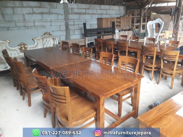 Meja Makan Full Kayu Sarwana Klasik