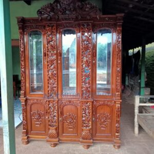 Lemari Hias Jati 3 Pintu Ukir Shima